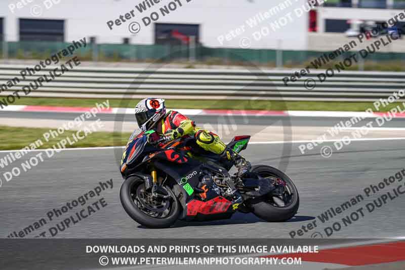 cadwell no limits trackday;cadwell park;cadwell park photographs;cadwell trackday photographs;enduro digital images;event digital images;eventdigitalimages;navarra;no limits trackdays;peter wileman photography;racing digital images;trackday digital images;trackday photos